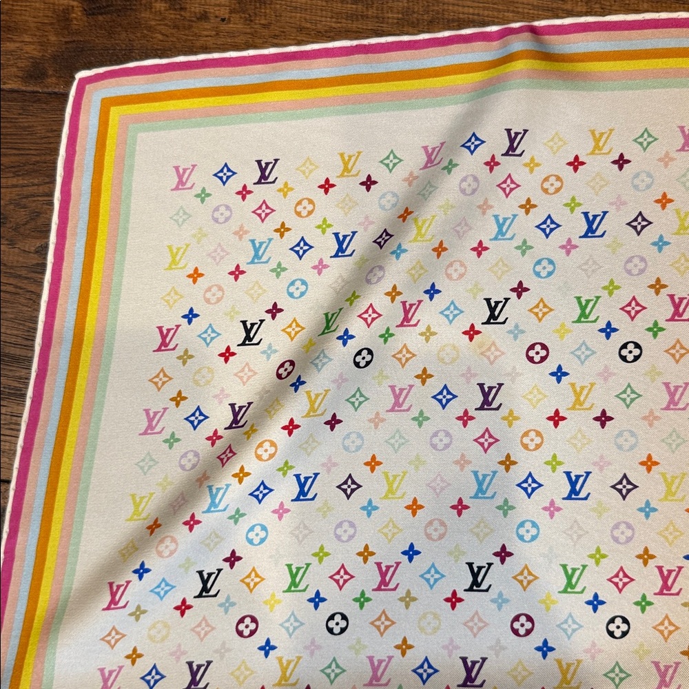Louis Vuitton Takashi Murakami White Multicolor Silk Scarf 26.5x26.5” - Picture 5 of 13